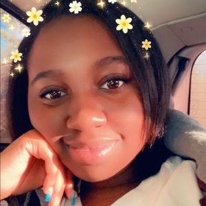 Meet your Posher, Nicha